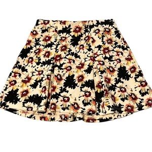 S.o.R.a.d. Collection by Awesomeness pleated floral skater skirt